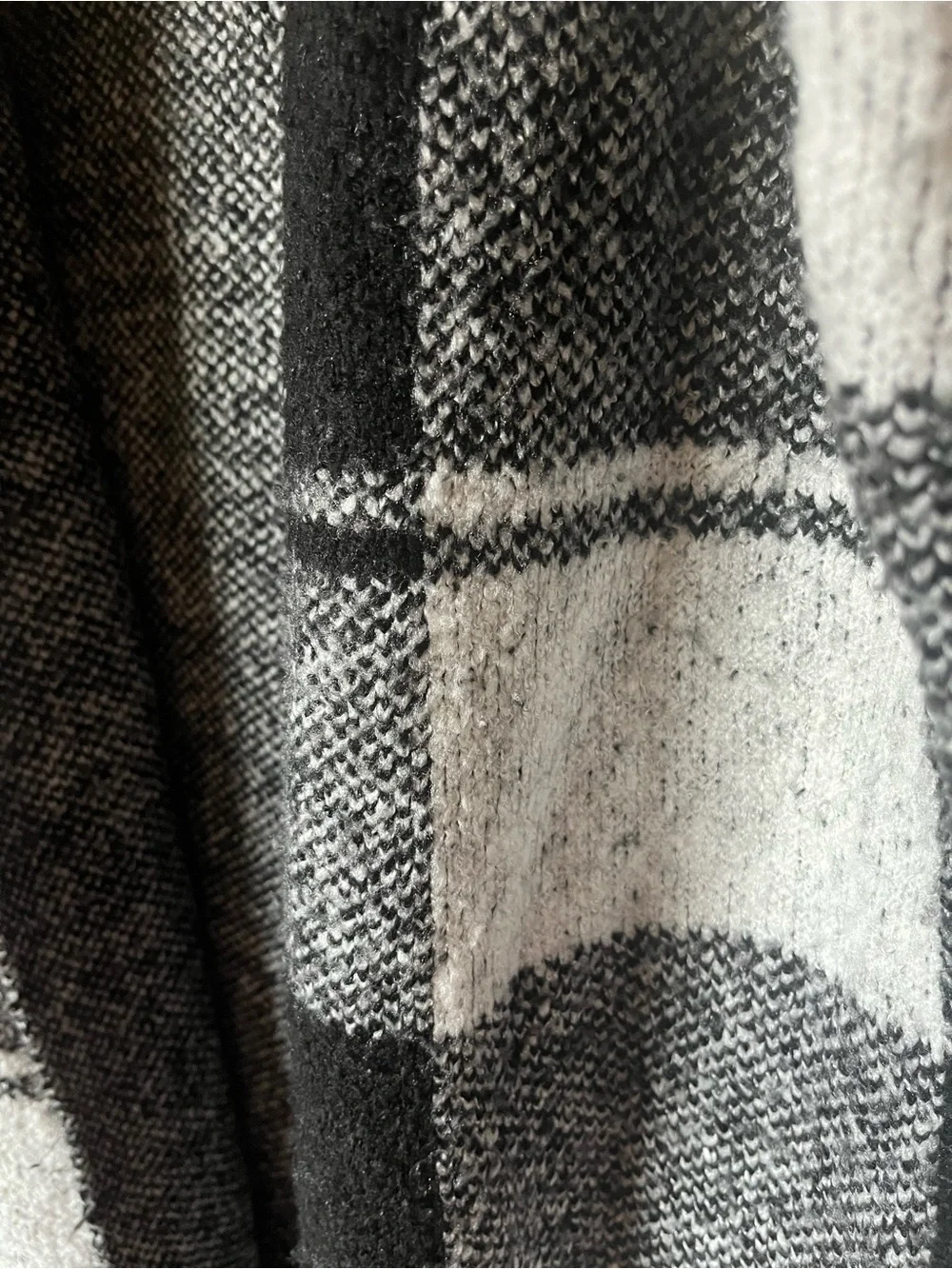 David Kahn Black & White Buffalo Plaid Open-Front Long Cardigan